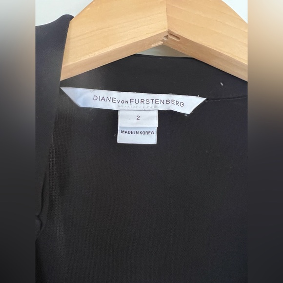Diane Von Furstenberg wrap black dress - Picture 4 of 4